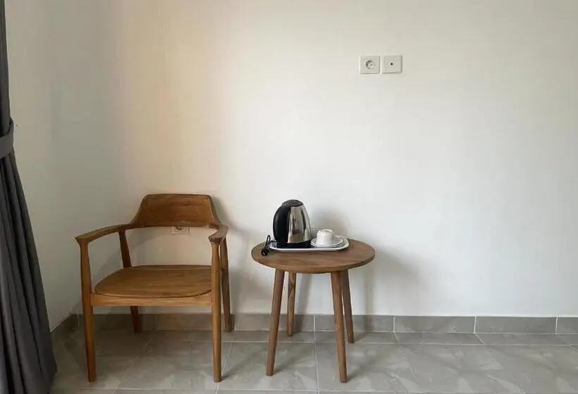 اتاق استاندارد, Zee House