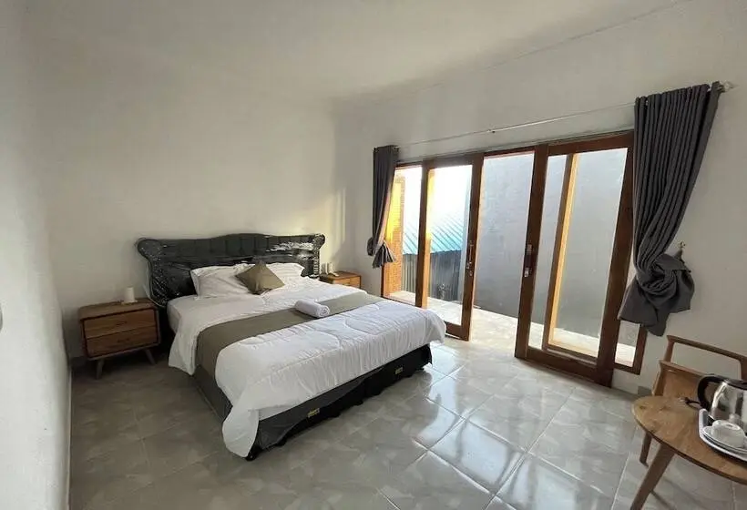 اتاق استاندارد, Zee House