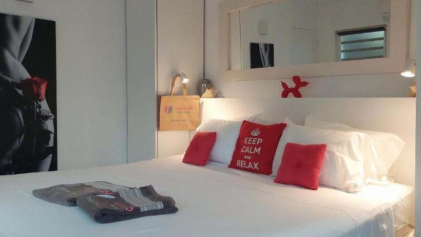 سوییت دوبلکس, Jardin D O Résidence Naturiste Couples Only