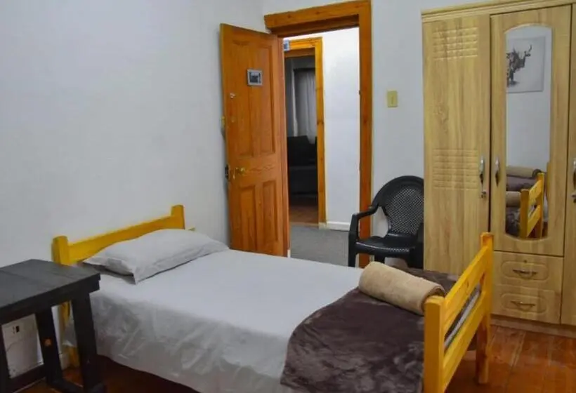 1ベッドルームハウス, Bargain Accommodation