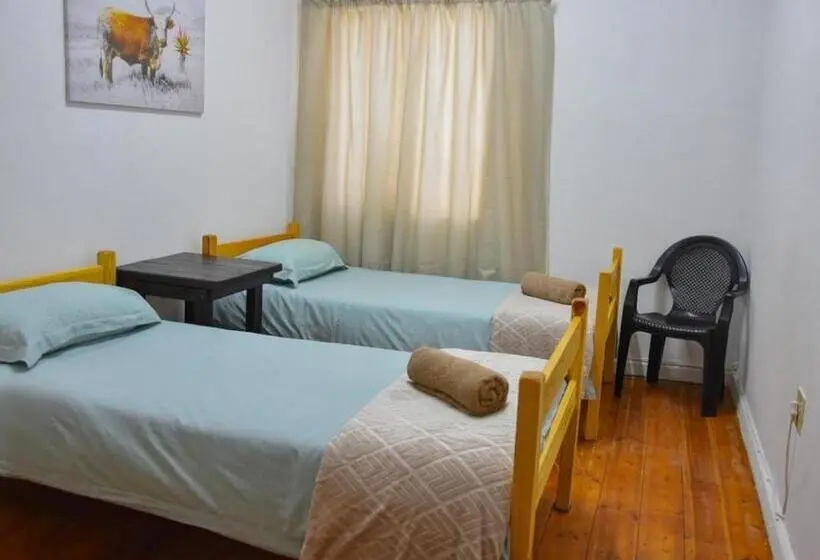 1ベッドルームハウス, Bargain Accommodation