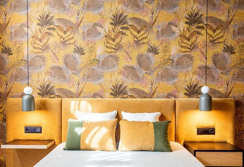 اتاق استاندارد با چشم‌انداز باغ, Saman Hotel Boutique