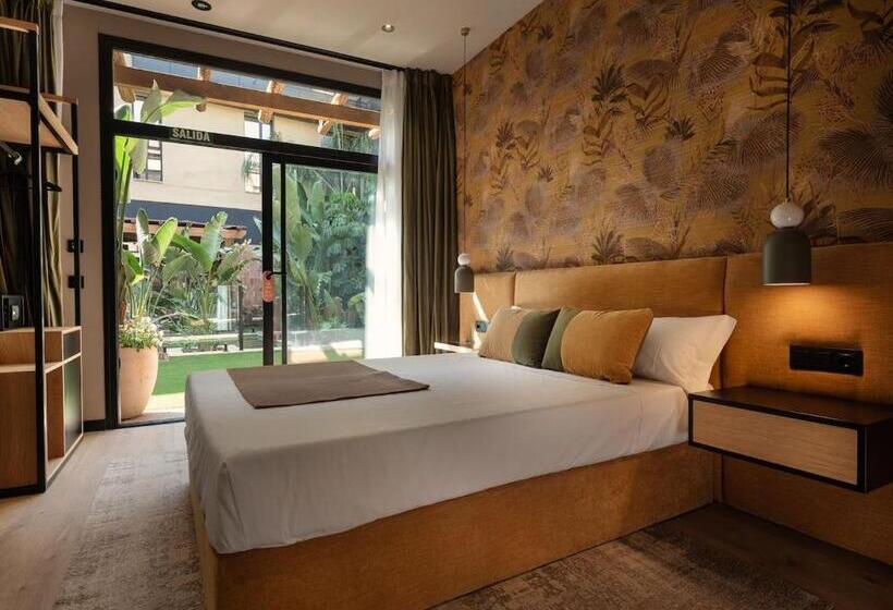 اتاق استاندارد با چشم‌انداز باغ, Saman Hotel Boutique