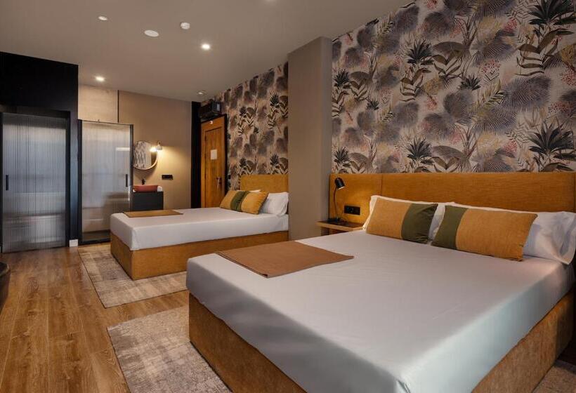 اتاق راحتی سه تخته, Saman Hotel Boutique