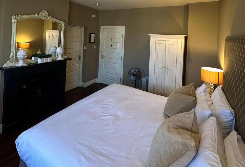 غرفة ديلوكس, Mulberry Tree