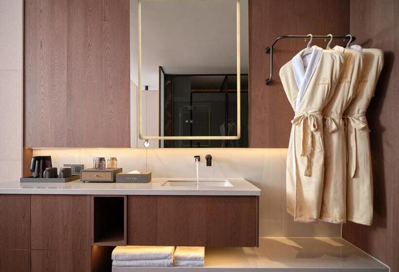 חדר משפחתי דלוקס, Zhangjiajie Utopia