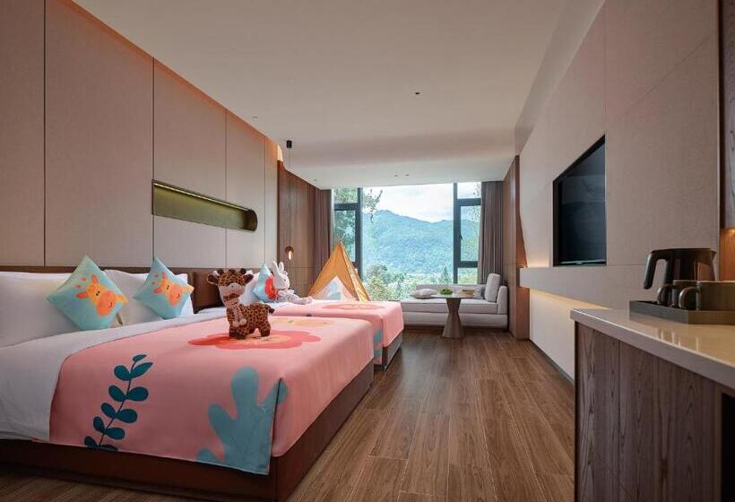 חדר משפחתי דלוקס, Zhangjiajie Utopia