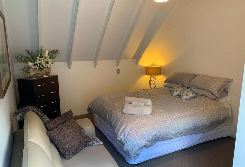 Номер Deluxe Кровать Кинг, Private Guest Wing   Durie Vale Lodge