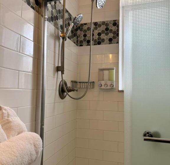 Студио Стандарт Вид на Сад, Zenoasis Pvt Bedbath Studio By Numc