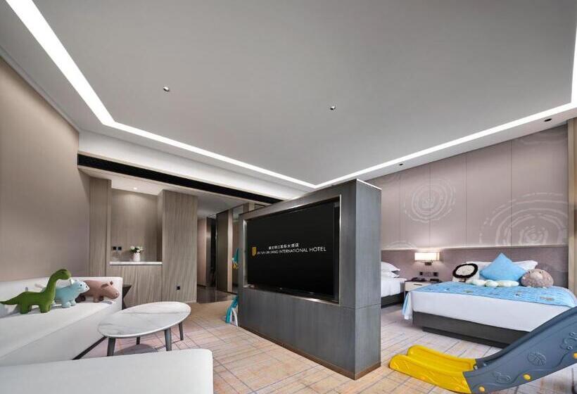 デラックスファミリールーム, Jinyun Jingjiang International