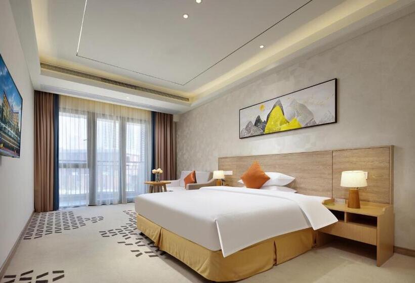 带特大床的标准间, Q Box Ningbo Hangzhou Bay