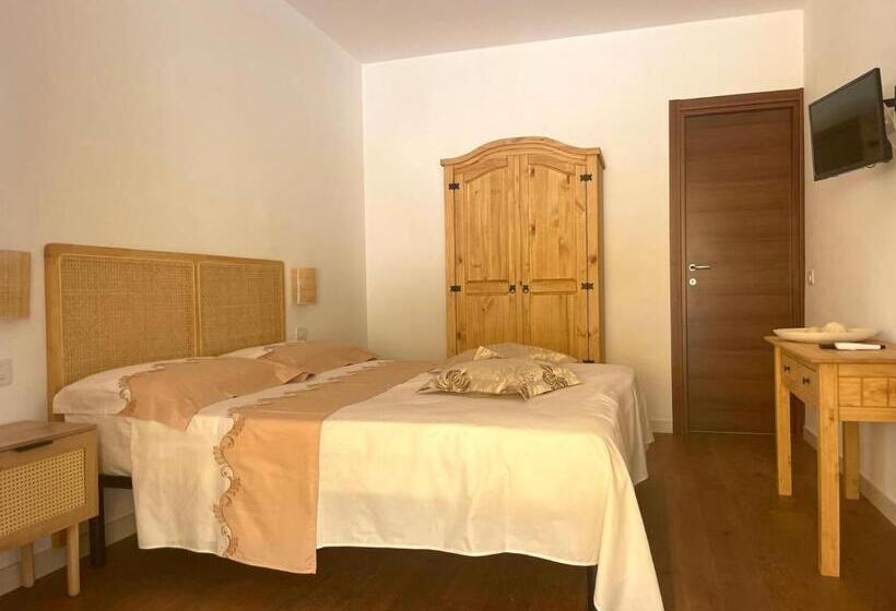 اتاق استاندارد با چشمانداز باغ, B & B Da Anna