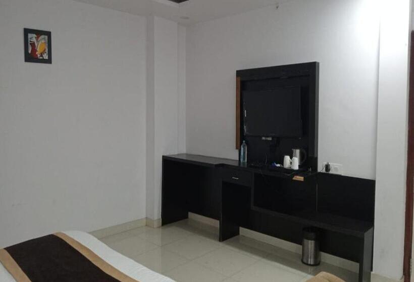 带大床的套房, Ananda Inn