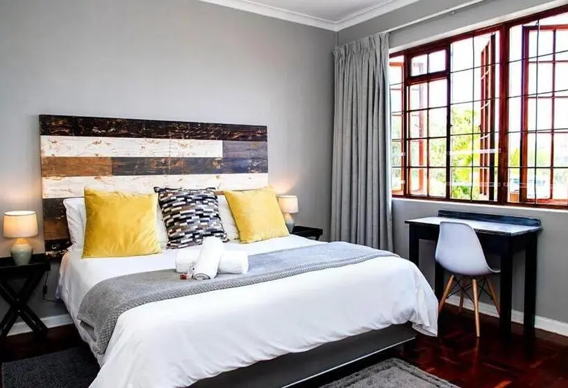 Comfort-huone, Boutique Hotel On The Bay
