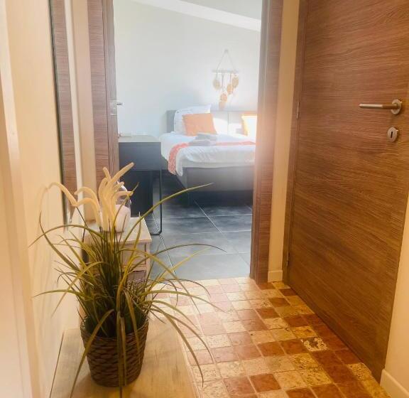 家庭间, Equus B&b