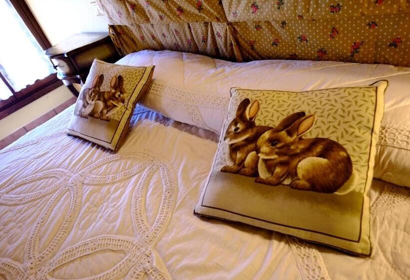 اتاق استاندارد, Agriturismo La Strozza