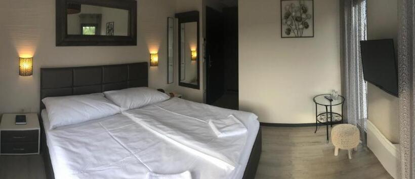 اتاق لوکس, Trend Deluxe Siófok