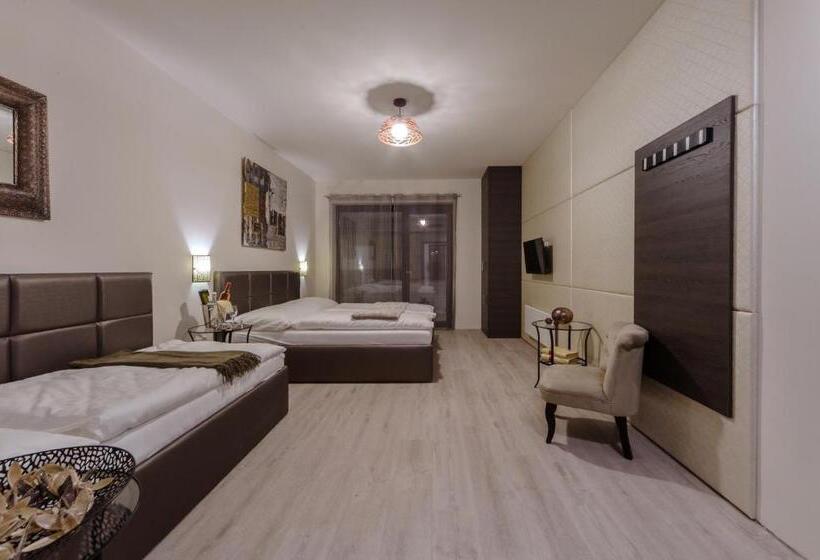 اتاق لوکس سه تخته, Trend Deluxe Siófok