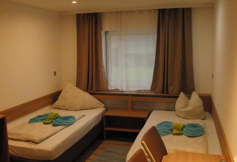 标准间, Remserhof