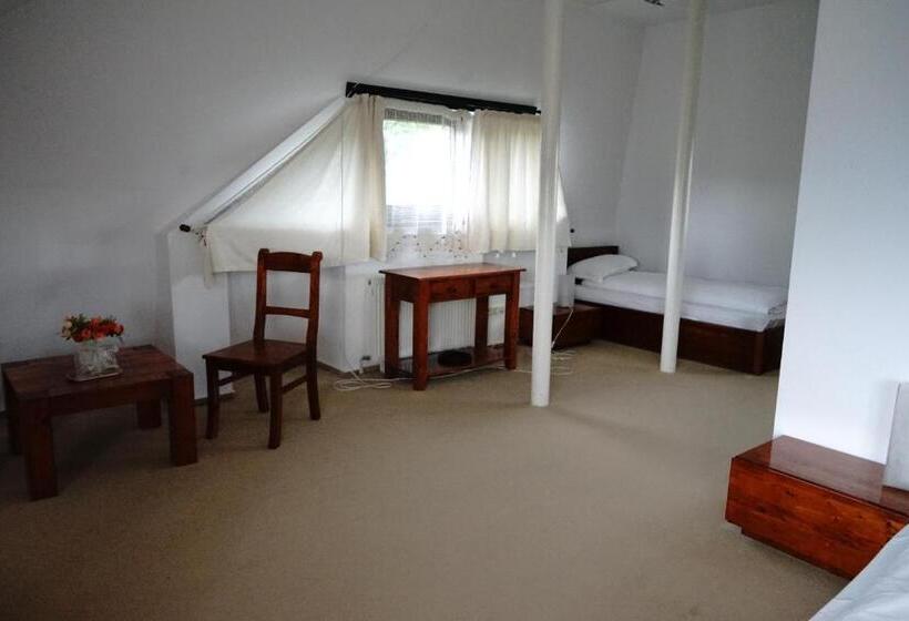 스탠다드 트리플 룸, Pensiunea Bella Predelut