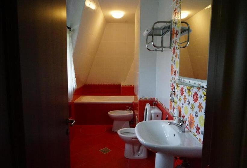 스탠다드 트리플 룸, Pensiunea Bella Predelut