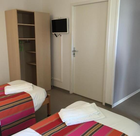 اتاق استاندارد چهار تخته, Bella Vista Guest Center Pays Basque