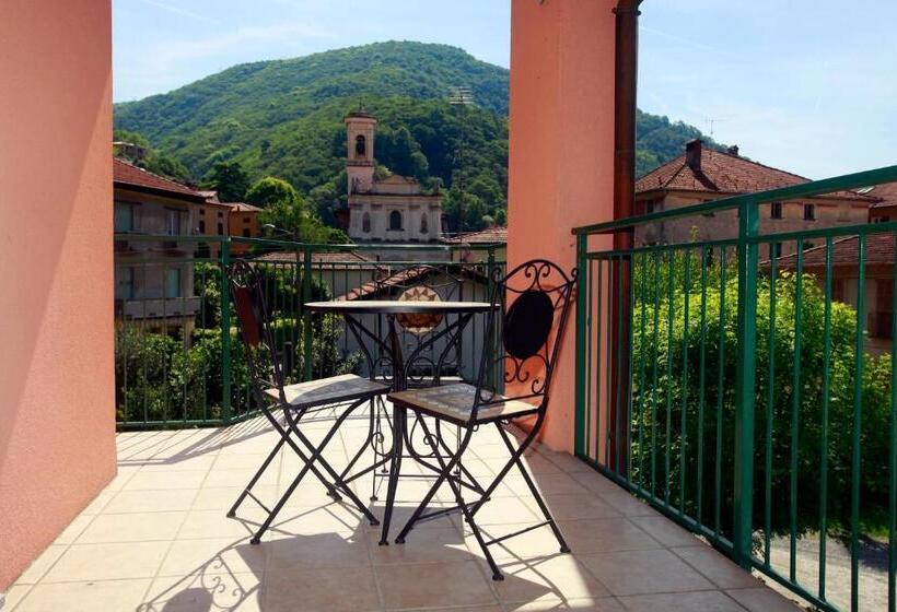 발코니가 있는 2 베드룸 아파트, Apartment Lake Maggiore   Italia