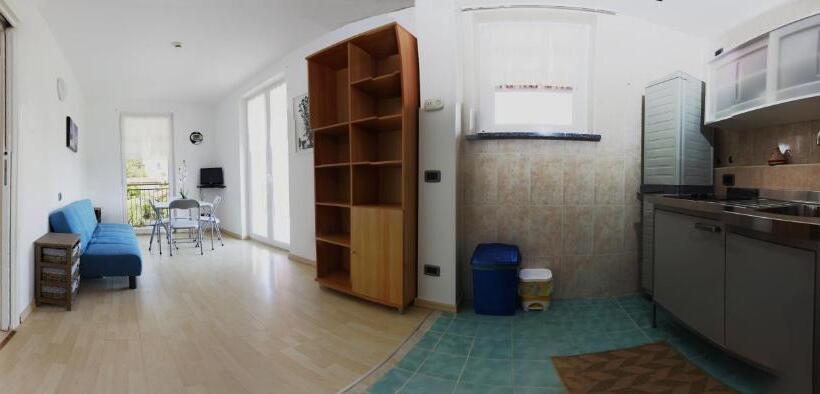 발코니가 있는 2 베드룸 아파트, Apartment Lake Maggiore   Italia