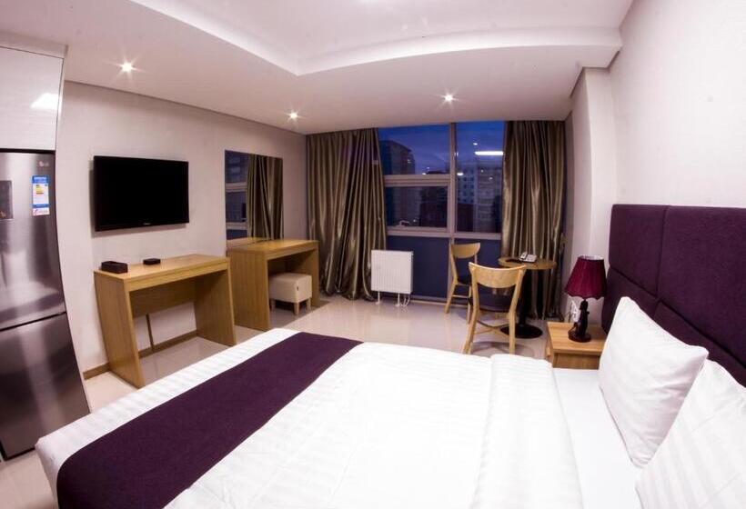 اتاق استاندارد یک نفره, J