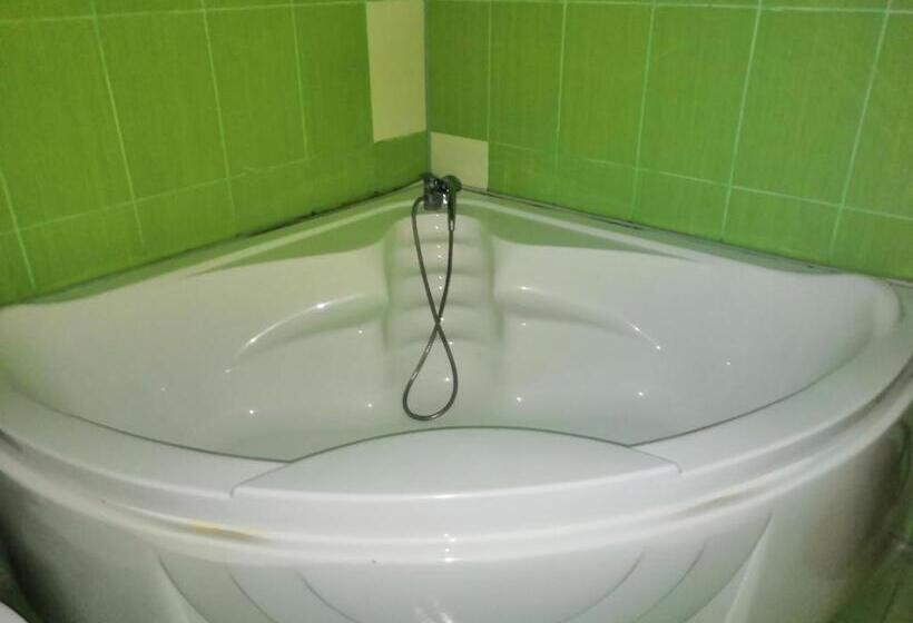 סוויטת 2 חדרי שינה, Prestige