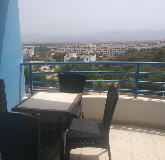 استودیو استاندارد با چشم‌انداز استخر, Appart Hotel Cabodream Beach