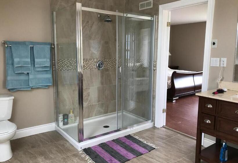 غرفة عائلية مطلّة علي البحر, Seaview White House