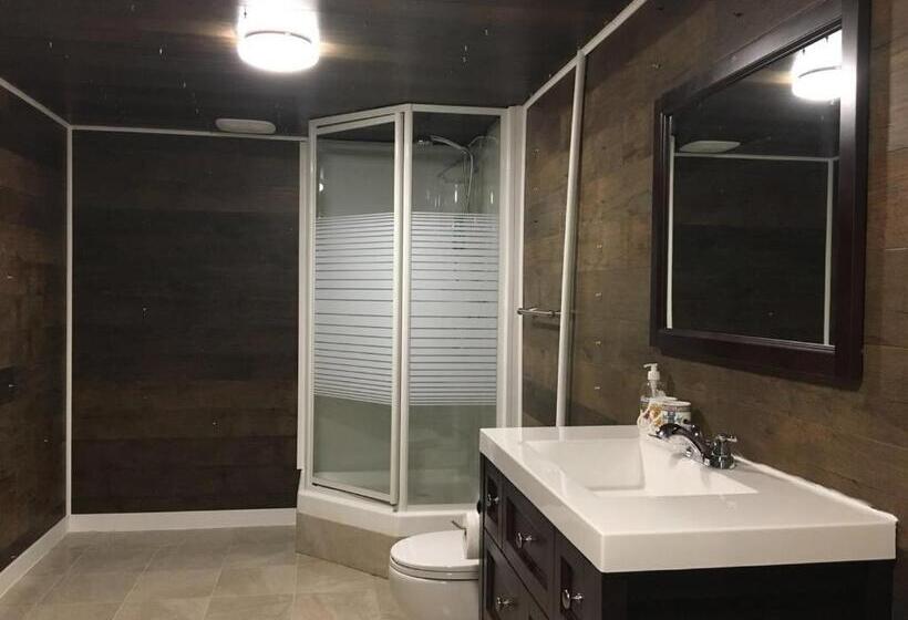 جناح غرفتين نوم, Seaview White House