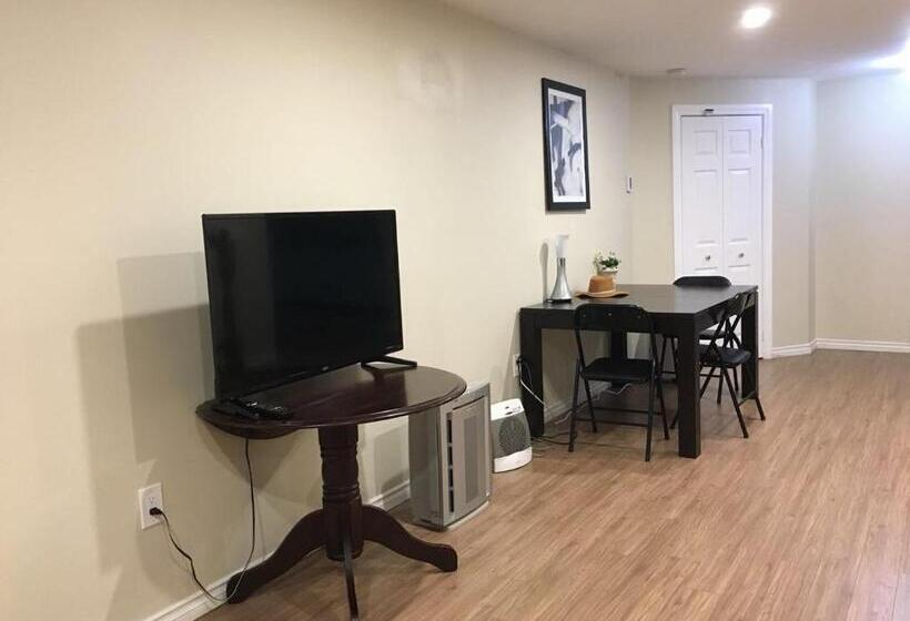 غرفة قياسية ثلاثية, Seaview White House