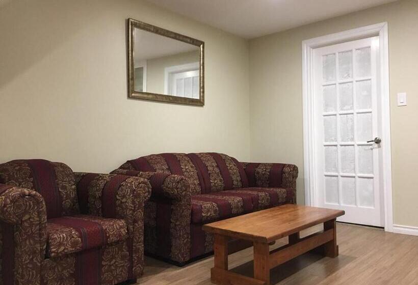 غرفة قياسية ثلاثية, Seaview White House