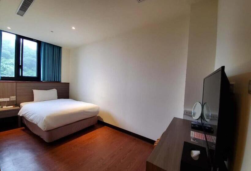 اتاق استاندارد یک نفره, Chiilih Hotel Su Ao