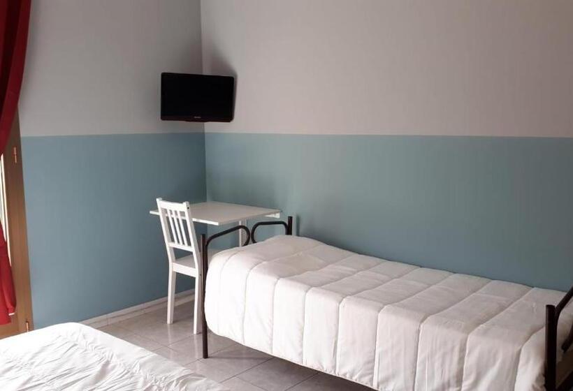 エコノミートリプルルーム, Albergo Jolanda