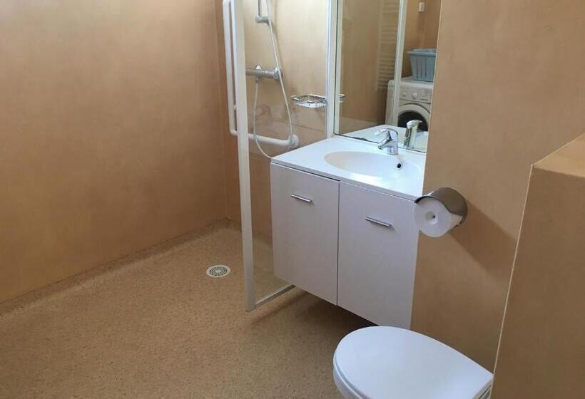 דירת חדר בקומת קרקע, Centre Jean Xxiii