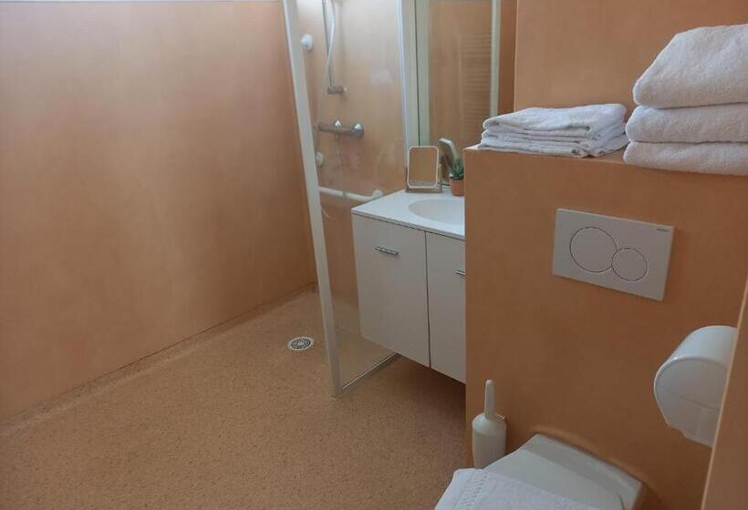 דירה בת חדר שינה 1 עם מרפסת, Centre Jean Xxiii