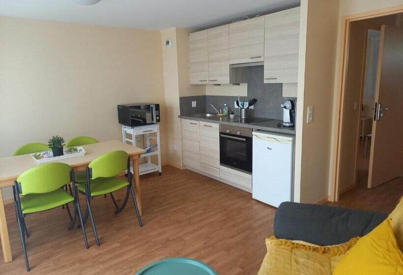 דירה בת חדר שינה 1 עם מרפסת, Centre Jean Xxiii