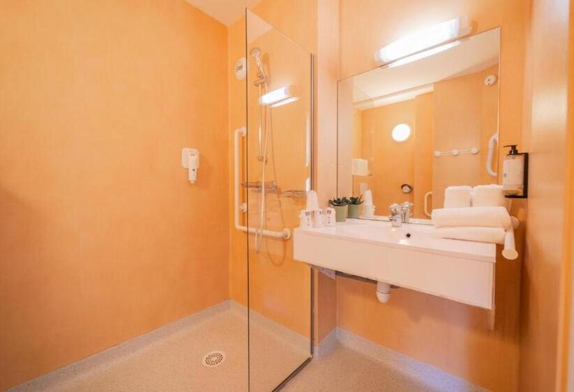 חדר סטנדרט לארבעה, Centre Jean Xxiii