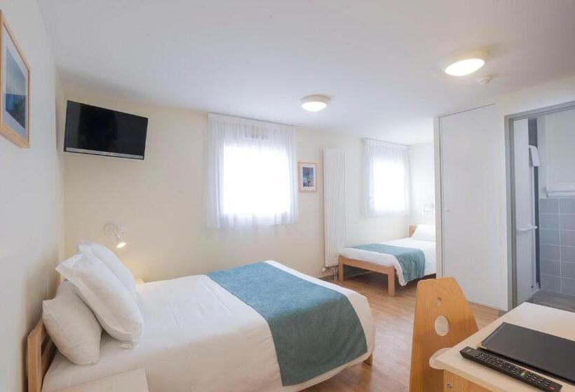 חדר אקונומי לשלושה, Centre Jean Xxiii