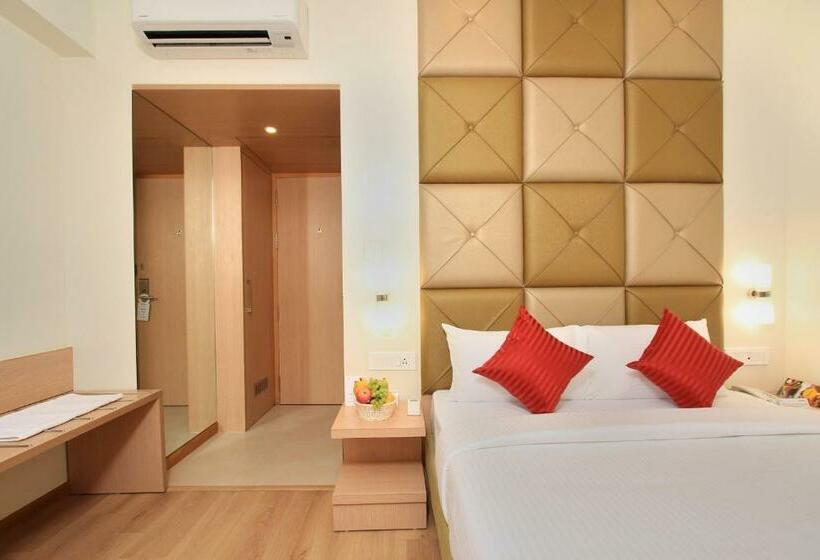 豪华房间, La Sara Regent