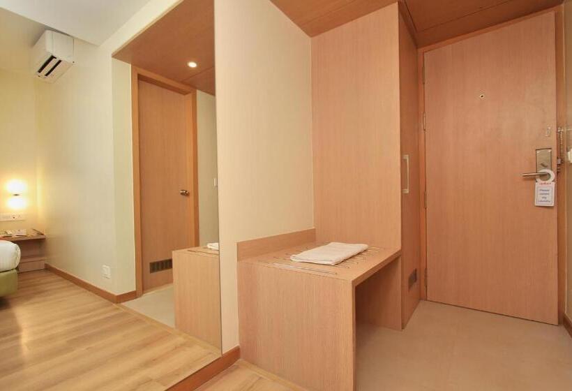 豪华房间, La Sara Regent