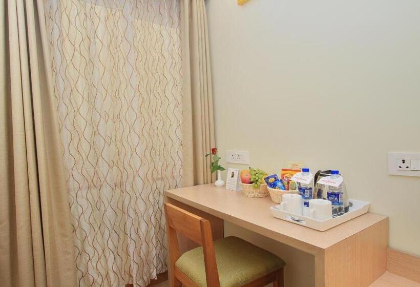 标准单人间, La Sara Regent