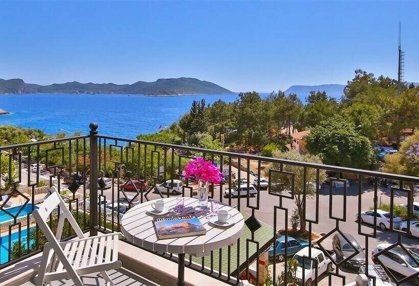 חדר דלוקס עם מרפסת נוף לים, Lale