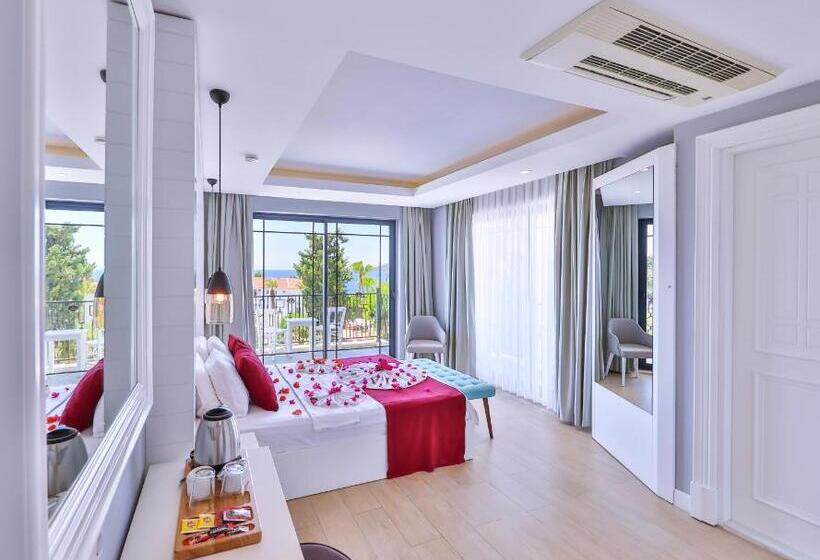 חדר דלוקס עם מרפסת נוף לים, Lale