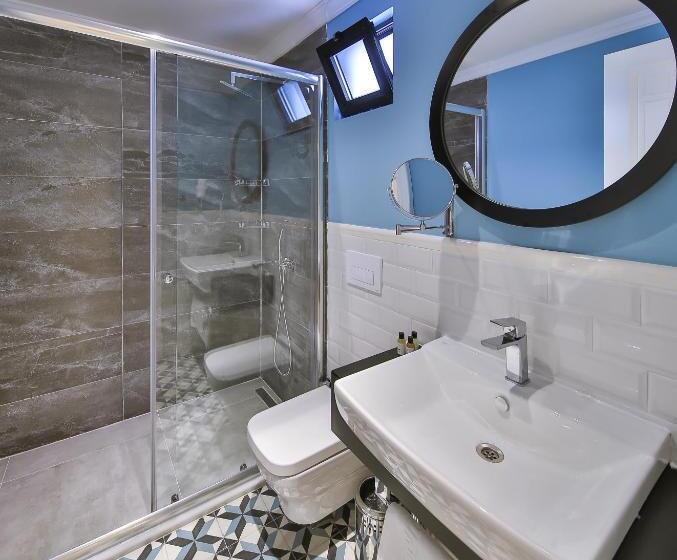 חדר סטנדרט, Lale