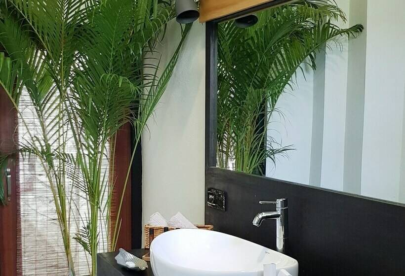 디럭스 룸 측면 바다 전망, Lankavatara Ocean Retreat & Spa