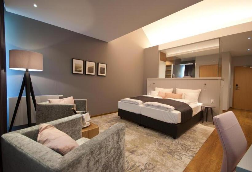 标准间带阳台, Restaurant Zur Marienburg